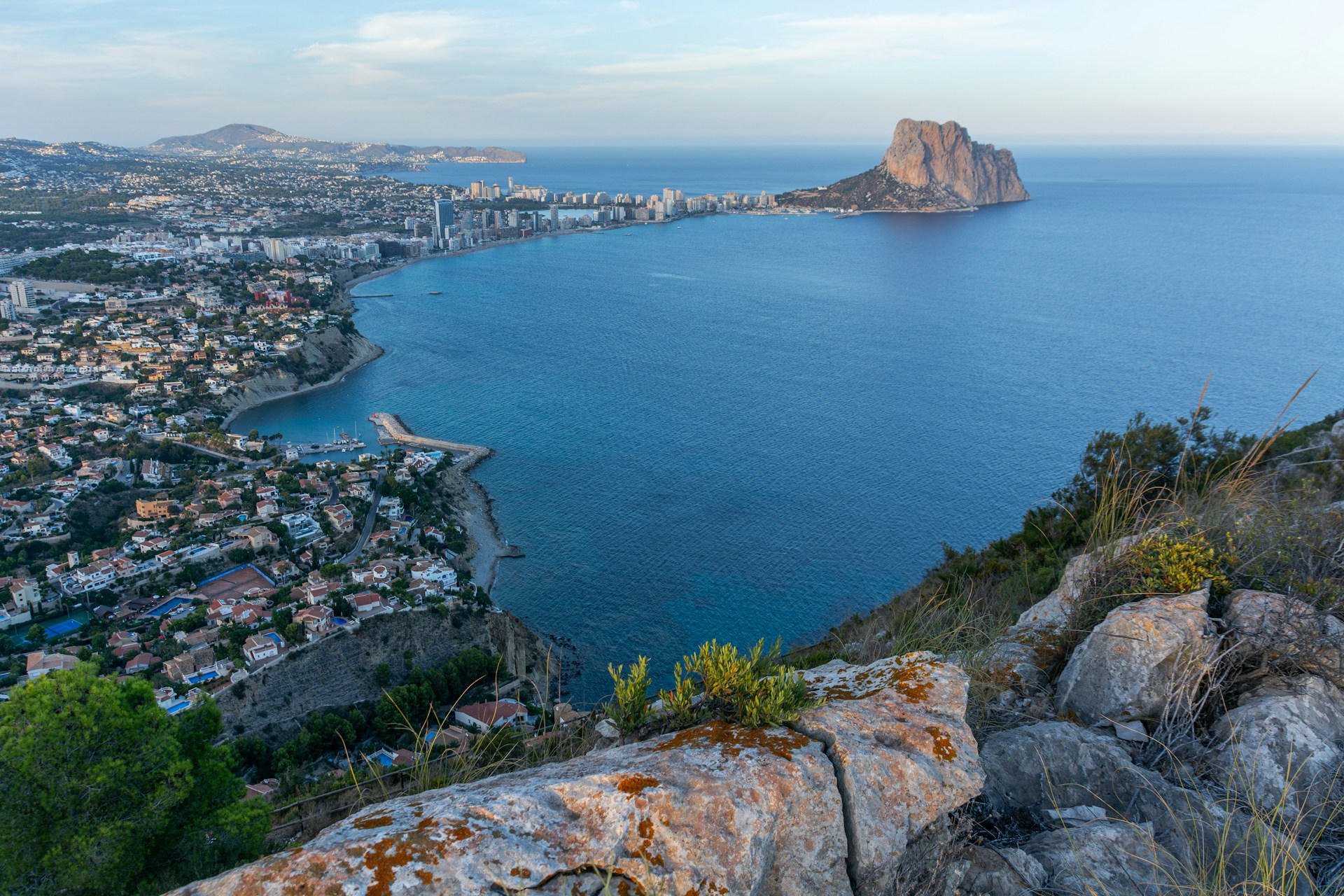 Calpe bay and the Peñón de Ifach, on our route from Alicante airport to the Marina Alta